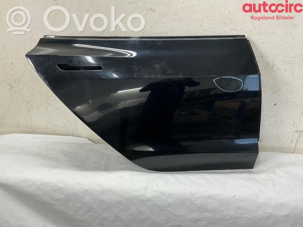 Tesla Model 3 Galinės durys 