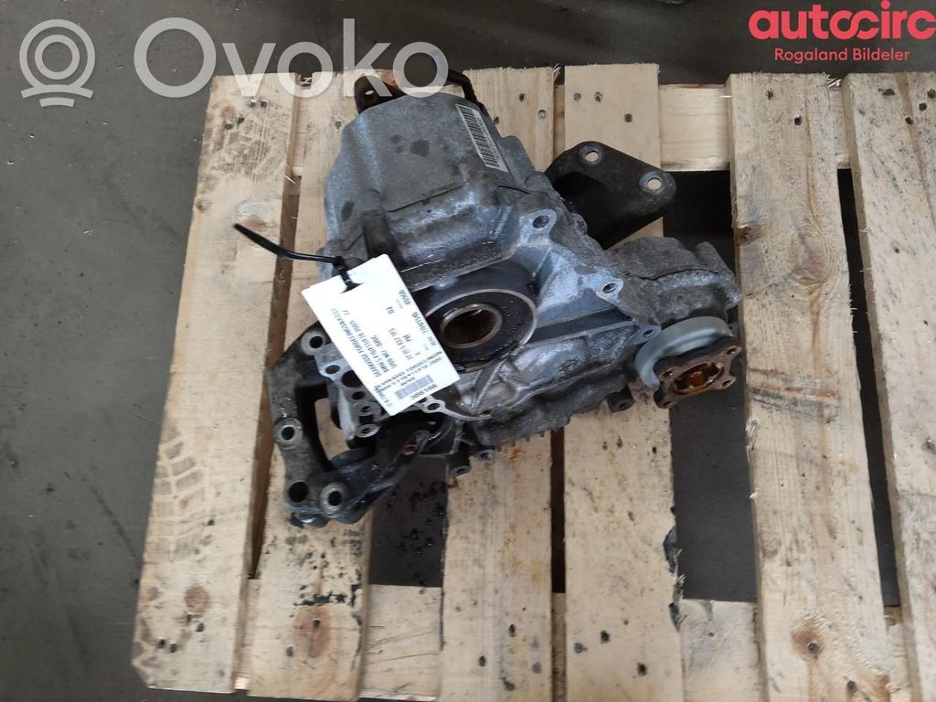 BMW 5 F10 F11 Skrzynia rozdzielcza / Reduktor 