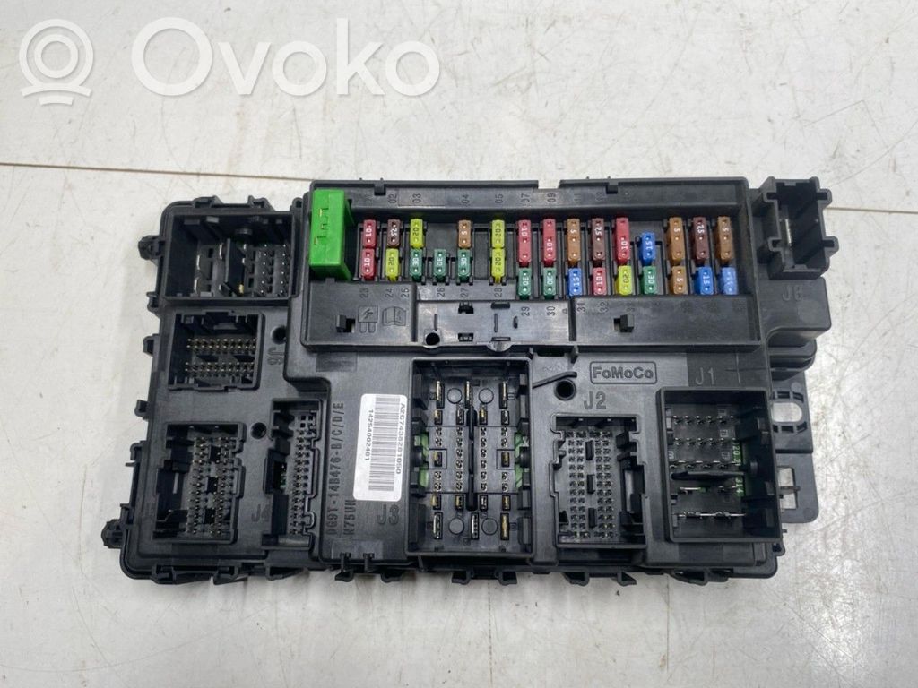 Ford Mondeo MK V Juego de caja de fusibles 