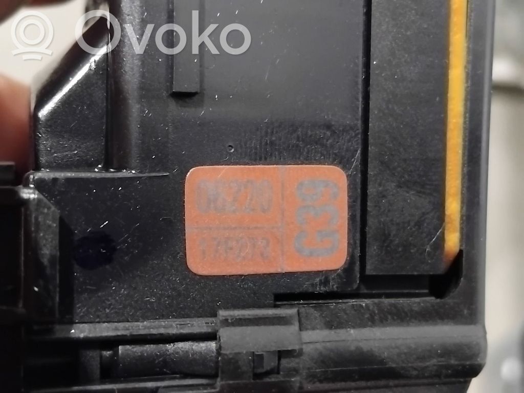 Toyota Hilux (AN10, AN20, AN30) Manetka / Przełącznik wycieraczek 