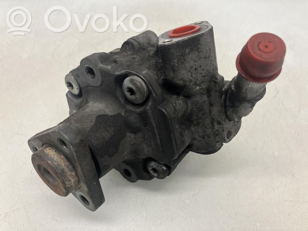 Audi A4 S4 B8 8K Ohjaustehostimen pumppu 