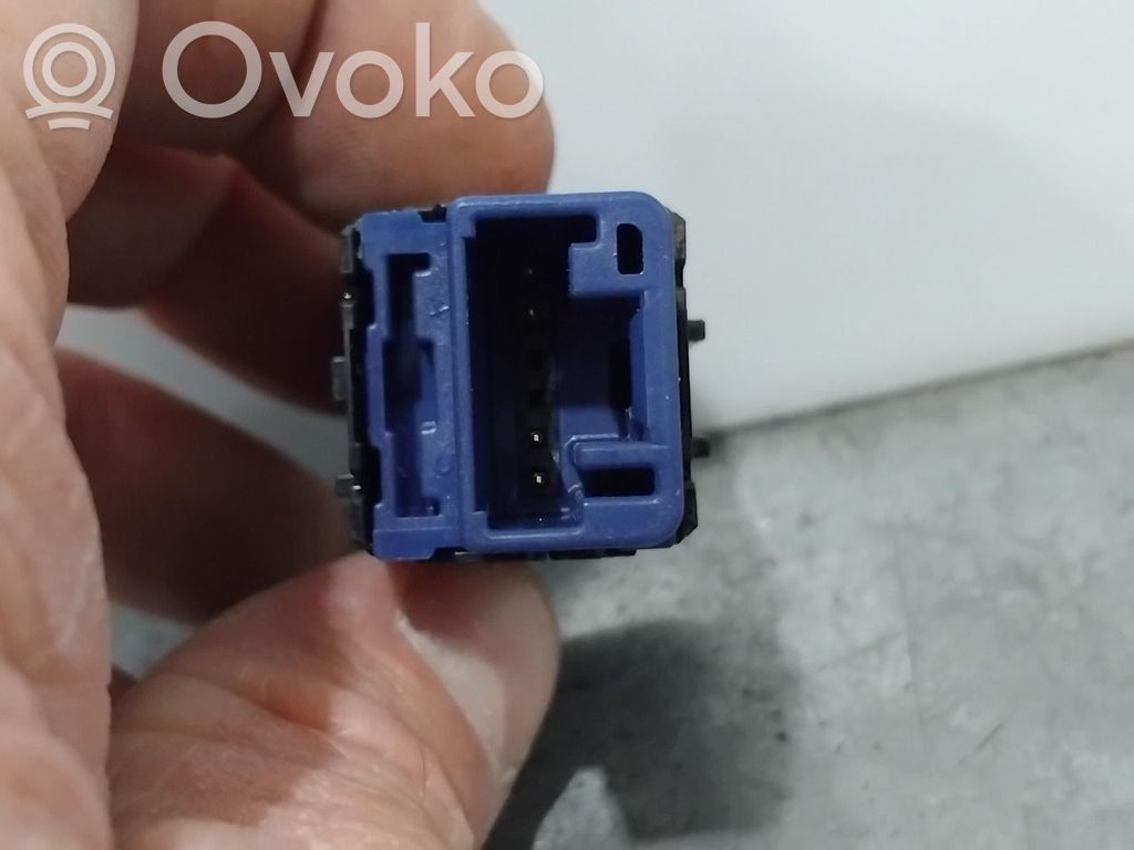 Toyota Corolla E210 E21 Otros interruptores/perillas/selectores 