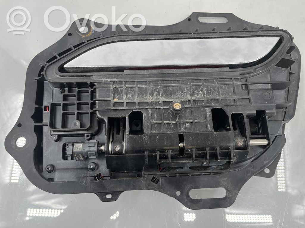 Tesla Model S Manecilla externa puerta trasera 