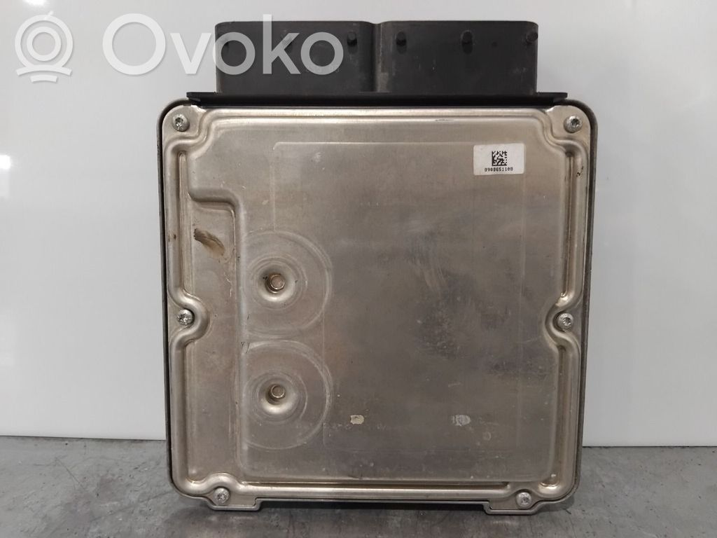 Volkswagen PASSAT B8 Unitate control motor/modul ECU 