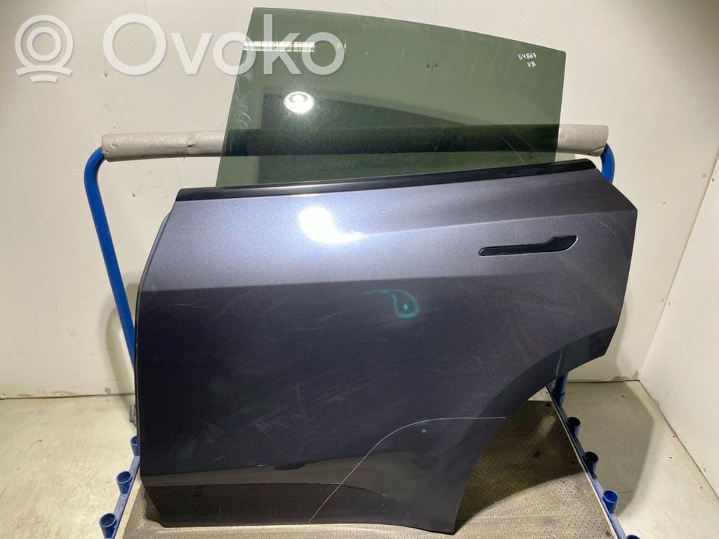 Tesla Model Y Galinės durys 