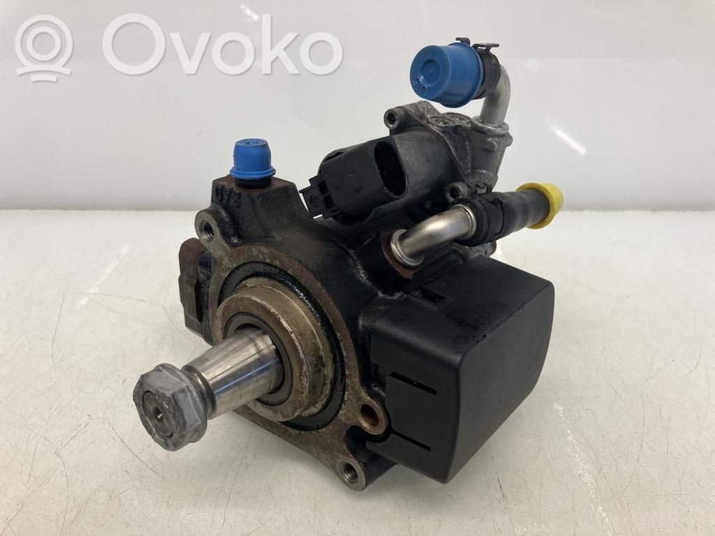 Volkswagen Golf VI Bomba interna de combustible 