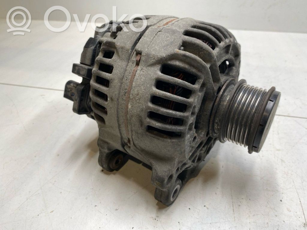 Audi A4 S4 B7 8E 8H Alternador 