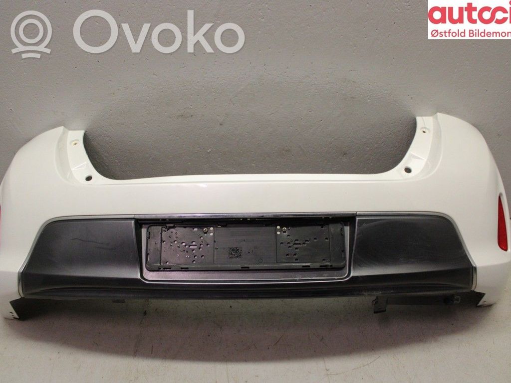Toyota Auris E180 Pare-chocs 