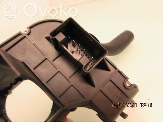 Volkswagen Touareg I Interruptor de control multifunción