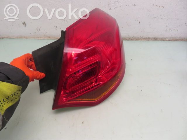 Opel Astra J Lampă spate în caroserie 