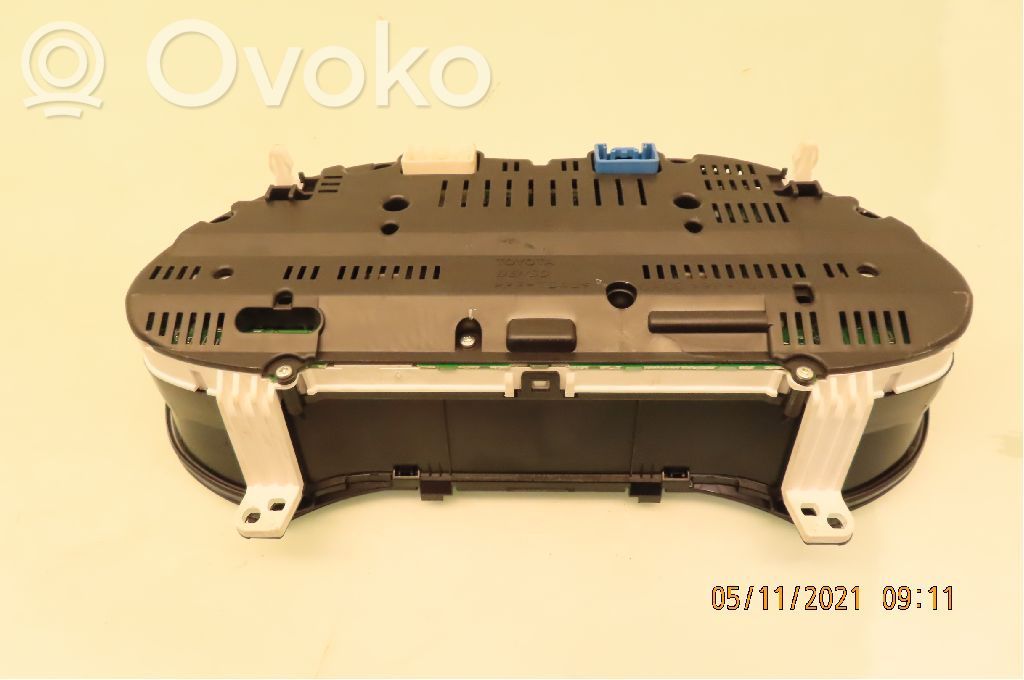 Toyota Avensis T250 Tachimetro (quadro strumenti) 