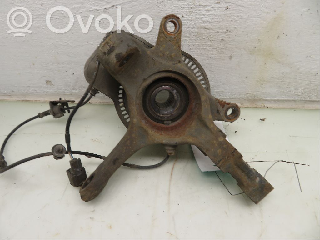 Suzuki Swift II Achsschenkel vorne 
