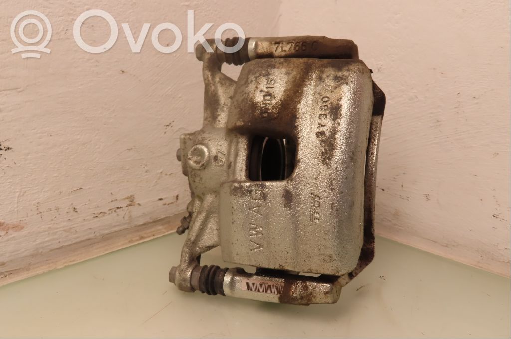Skoda Octavia Mk4 Pinza del freno anteriore 