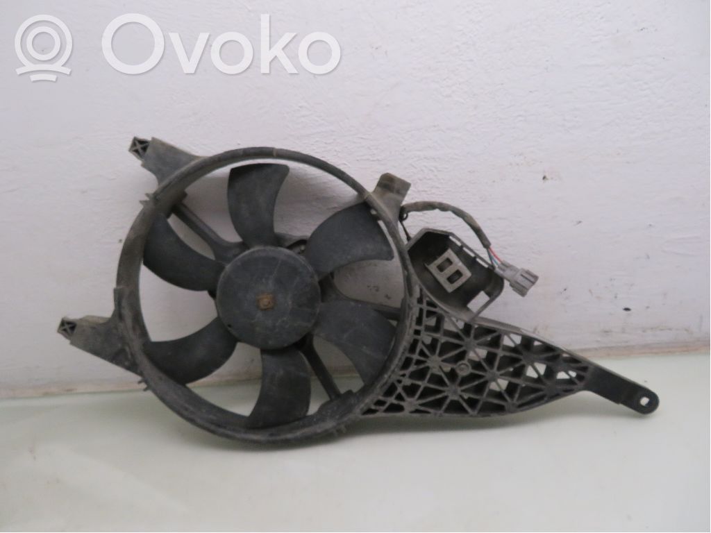 Nissan Pathfinder R51 Suport ventilator radiator 