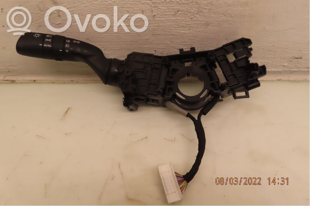 Toyota RAV 4 (XA50) Inne przełączniki i przyciski 