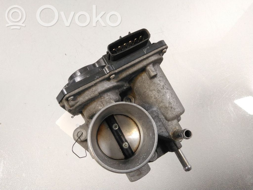 Toyota Yaris Valvola corpo farfallato 