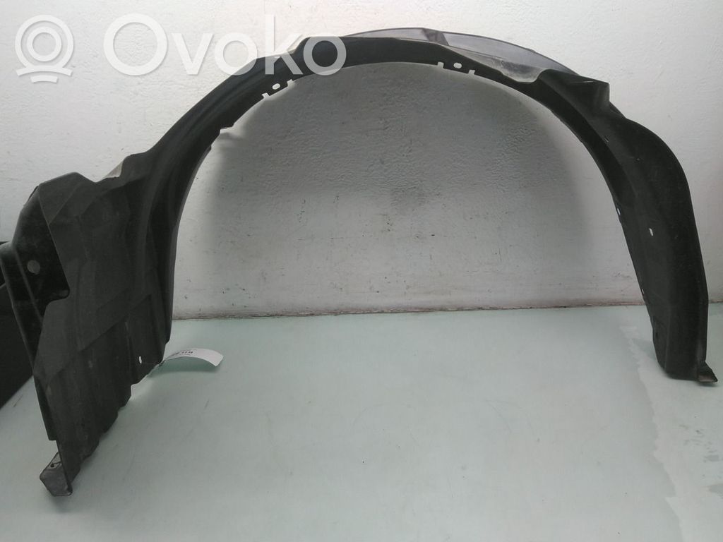 Isuzu D-Max Pare-boue passage de roue avant
