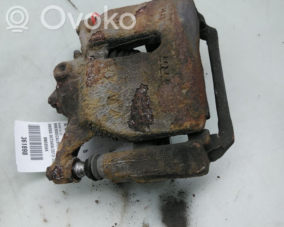 Etujarrusatula   8V0615123,8V0615123