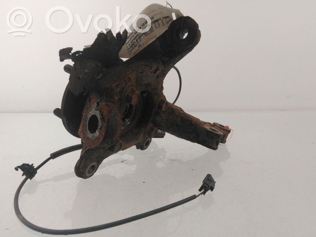 Toyota Auris 150 Zwrotnica koła przedniego 