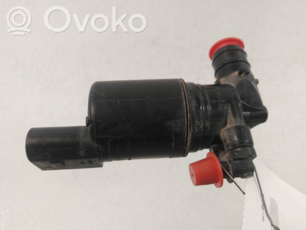 Volvo XC60 Tuulilasi tuulilasinpesimen pumppu 