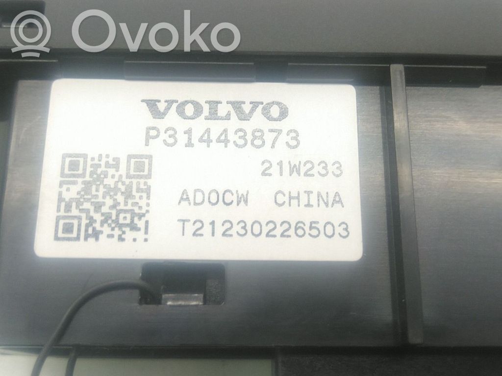 Volvo XC40 Przełącznik / Przycisk otwierania klapy bagażnika