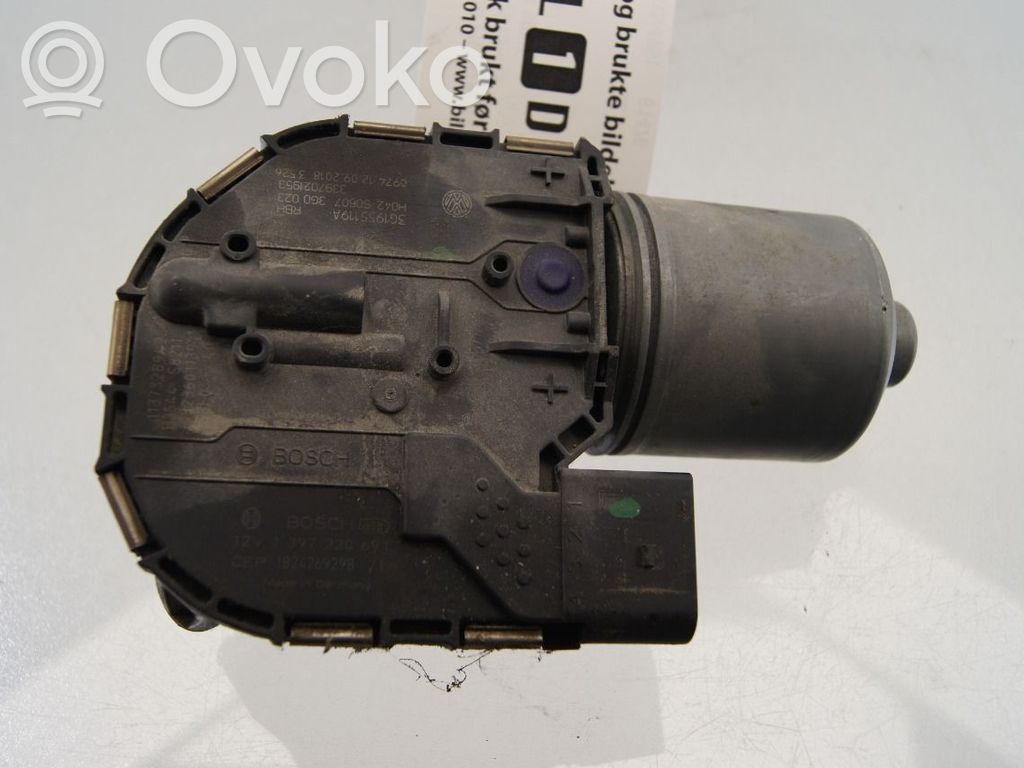 Volkswagen PASSAT B8 Motor ștergător 