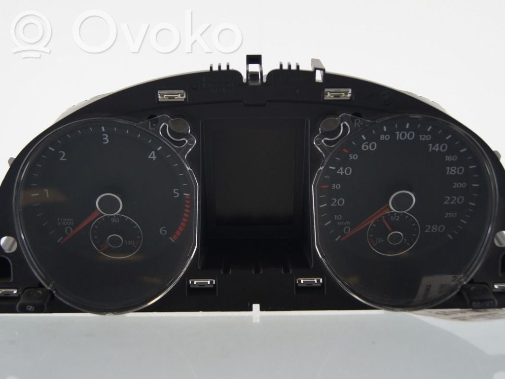 Volkswagen PASSAT CC Nopeusmittari (mittaristo)