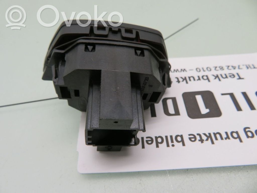 Ford Transit -  Tourneo Connect Przycisk świateł awaryjnych 