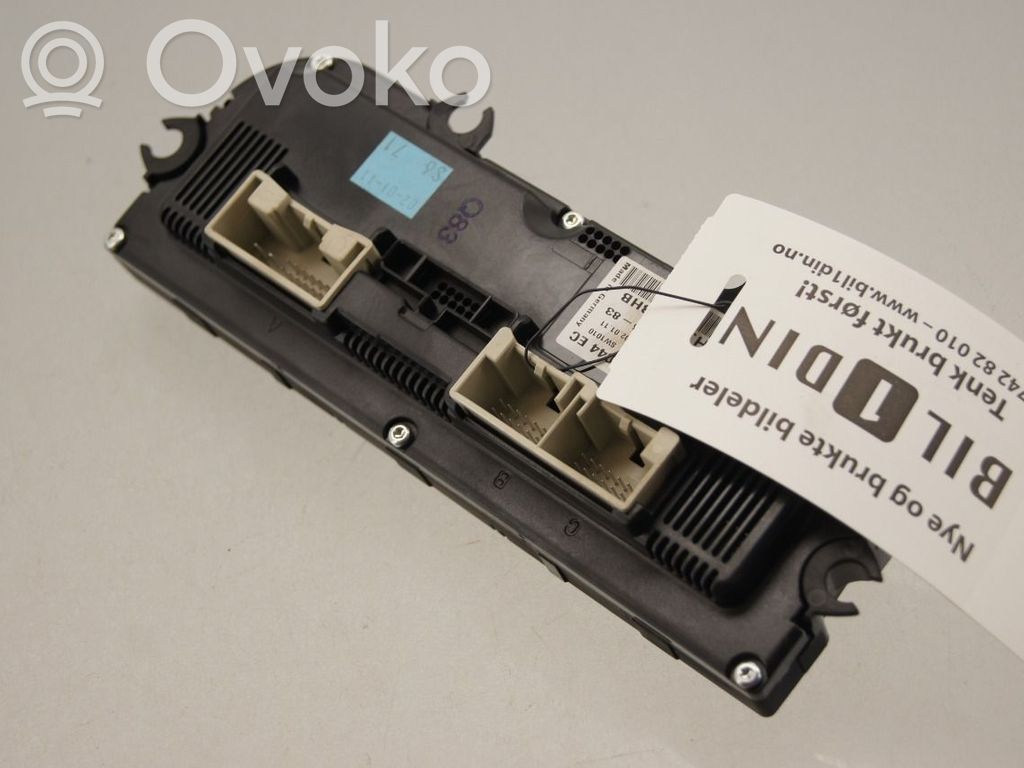 Volkswagen Golf VI Panel klimatyzacji / Ogrzewania 