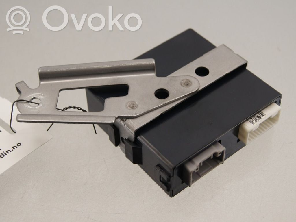 Toyota RAV 4 (XA50) Module de commande de frein à main