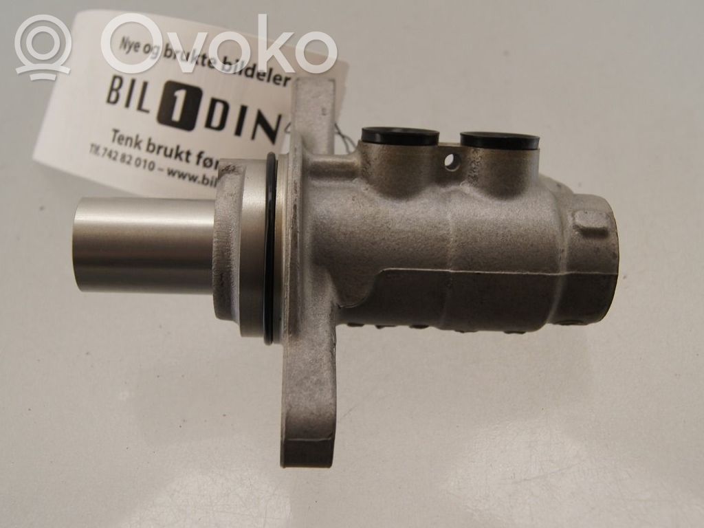 BMW 3 G20 G21 Główny cylinder hamulca 