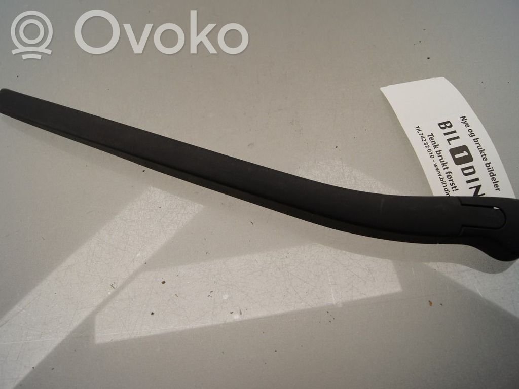 BMW 5 G30 G31 G38 Ramię wycieraczki szyby tylnej 