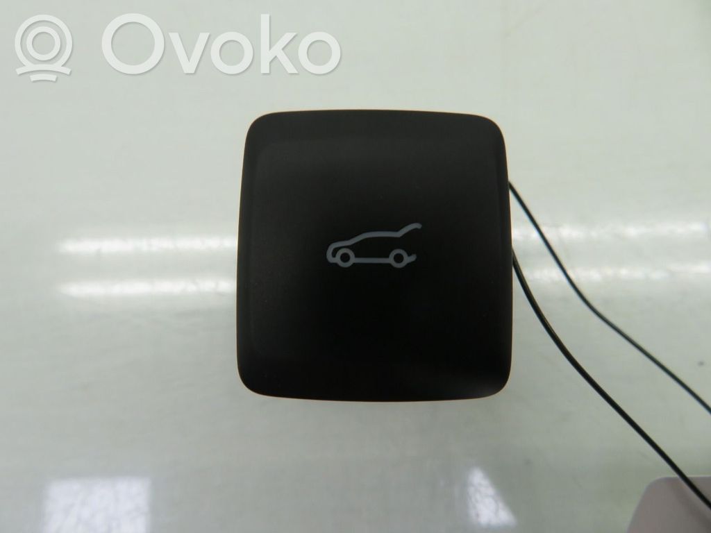 Ford Mondeo MK V Przełącznik / Przycisk otwierania klapy bagażnika 