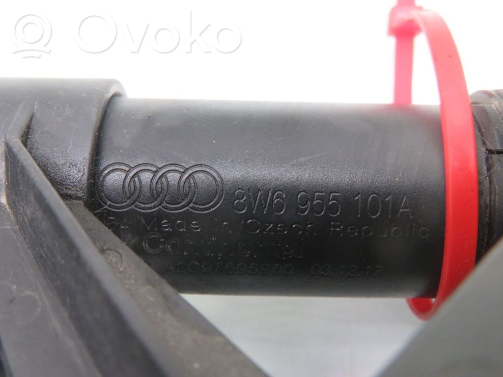 Audi A5 Ajovalonpesimen pesusuutin 