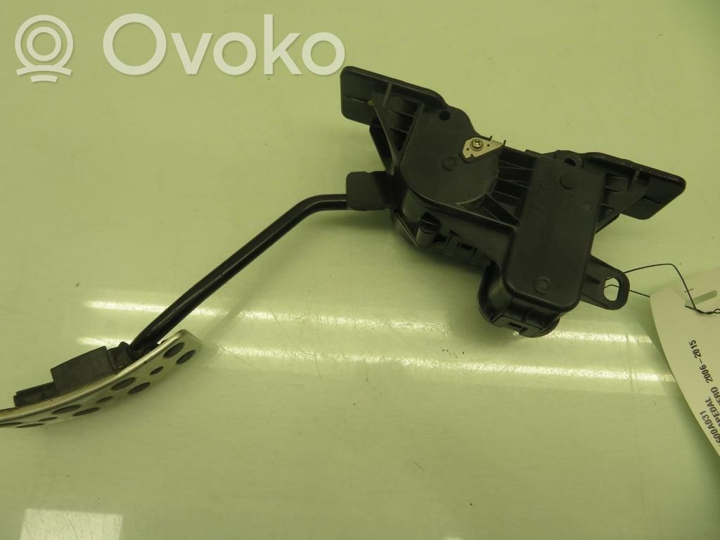 Mitsubishi Pajero Gaspedal 