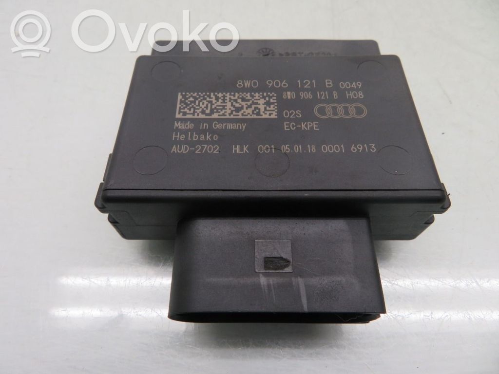 Unité de commande / module de pompe à carburant   8W0906121B,8W0906121B