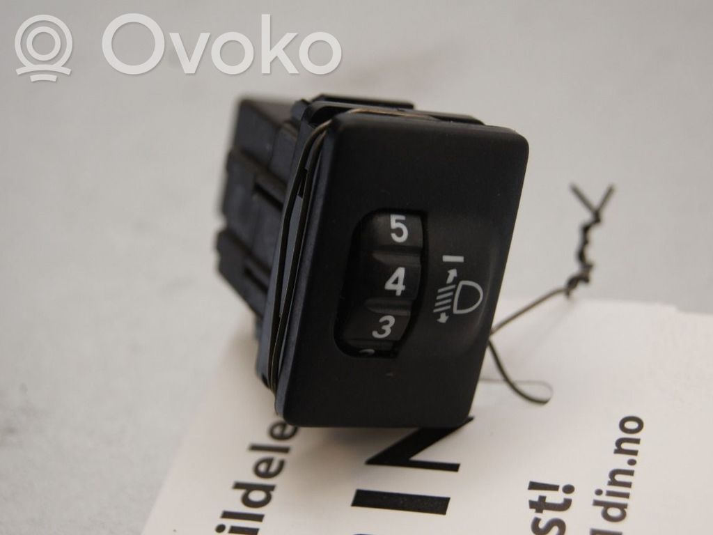 Toyota Auris E180 Set faruri 