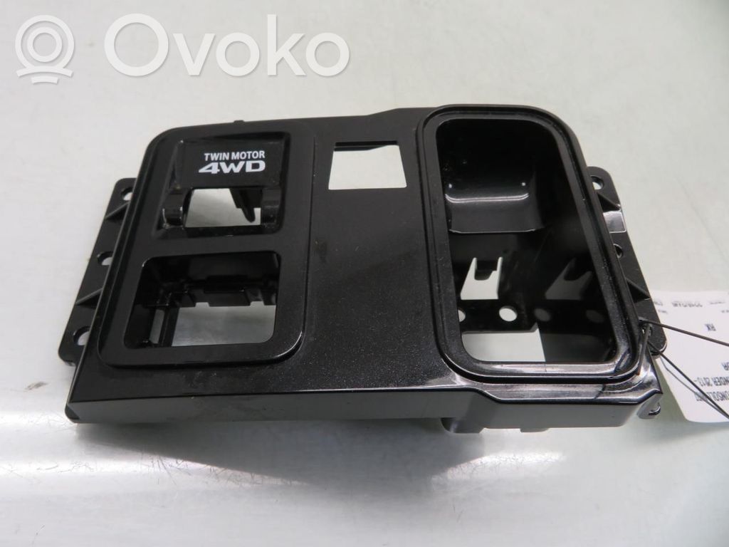 Keskikonsoli   8050A263XA,8050A263XA