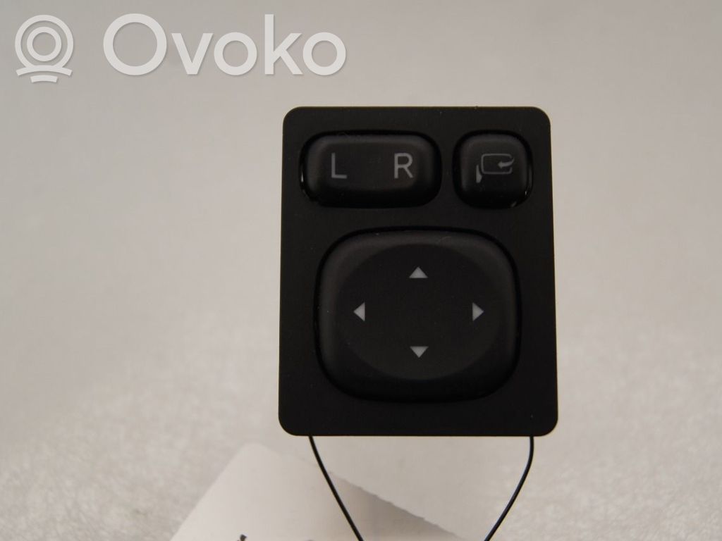 Toyota Auris E180 Interruptor del espejo lateral 
