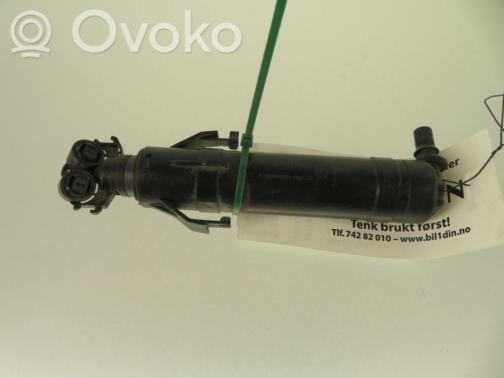Volkswagen PASSAT B7 Ugello a spruzzo lavavetri per faro 