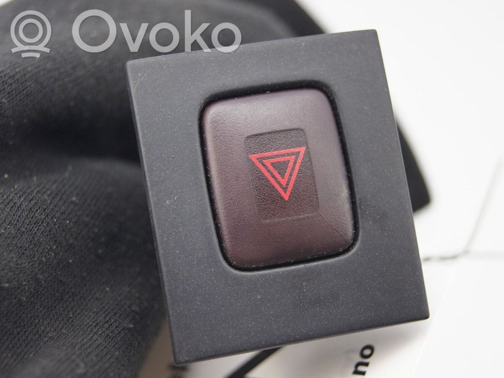 Volvo V70 Interruttore luci di emergenza 
