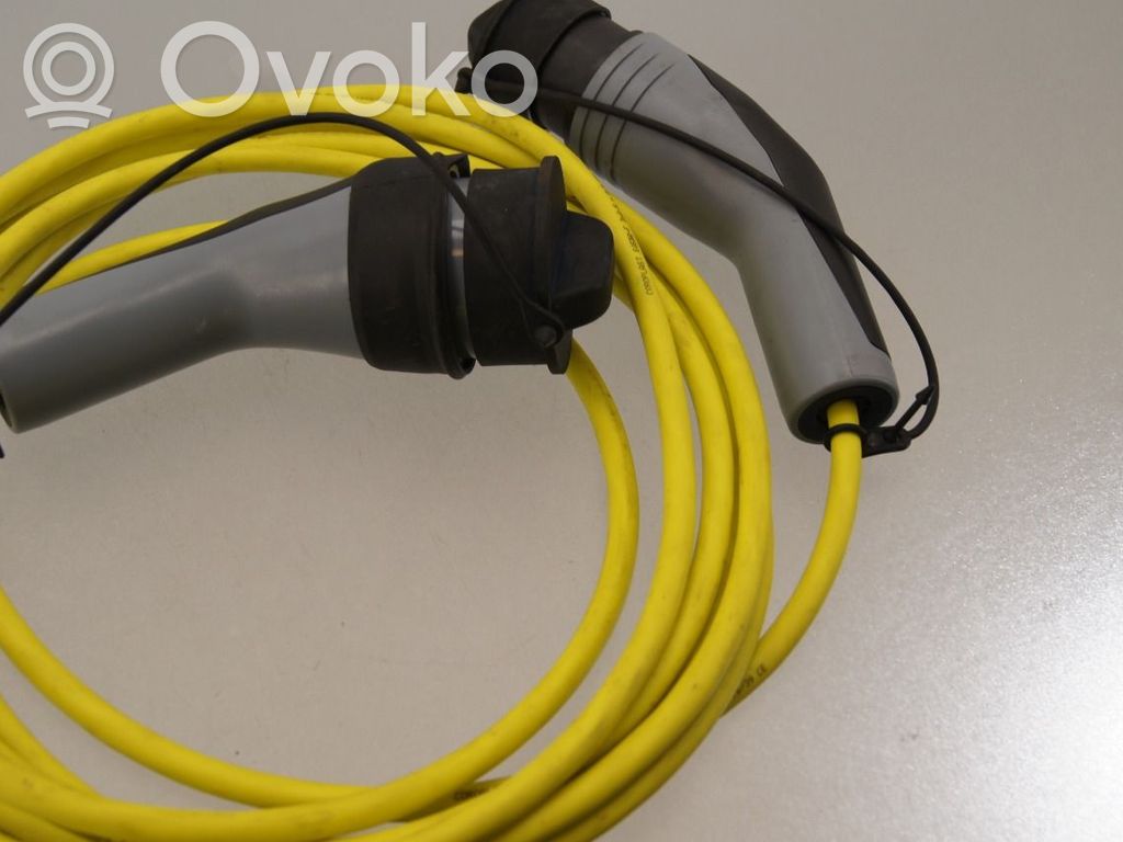 Volkswagen PASSAT B8 Kabel do ładowania samochodu elektrycznego