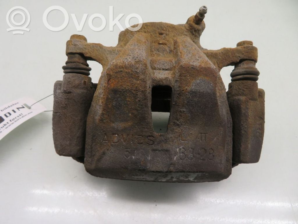 Toyota RAV 4 (XA40) Zacisk hamulcowy przedni
