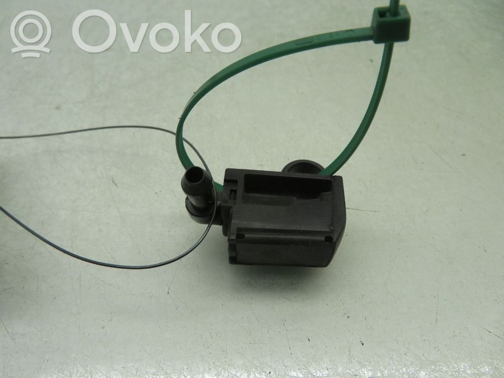 Volvo V60 Ugello a spruzzo lavavetri per faro 