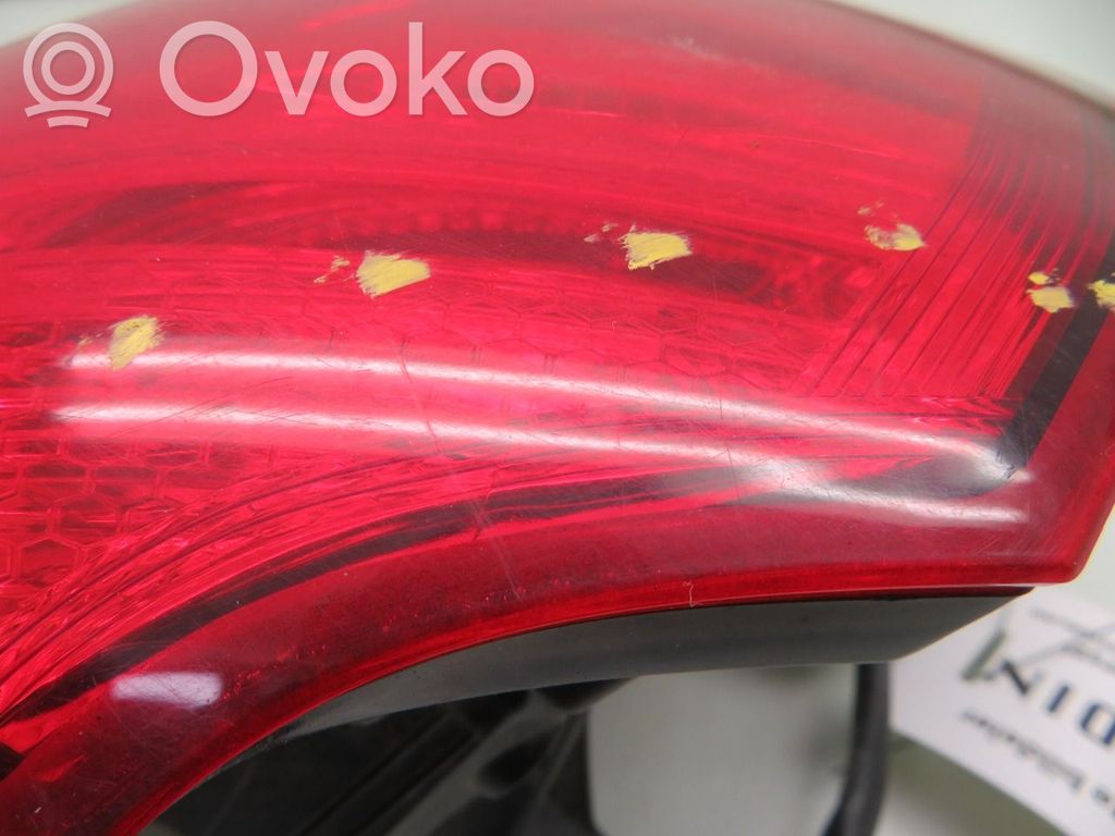 Subaru Outback Luci posteriori 