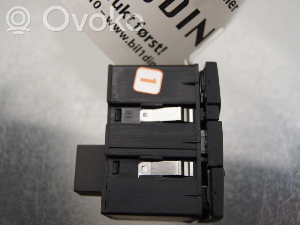 Audi Q7 4L Alte comutatoare/butoane 
