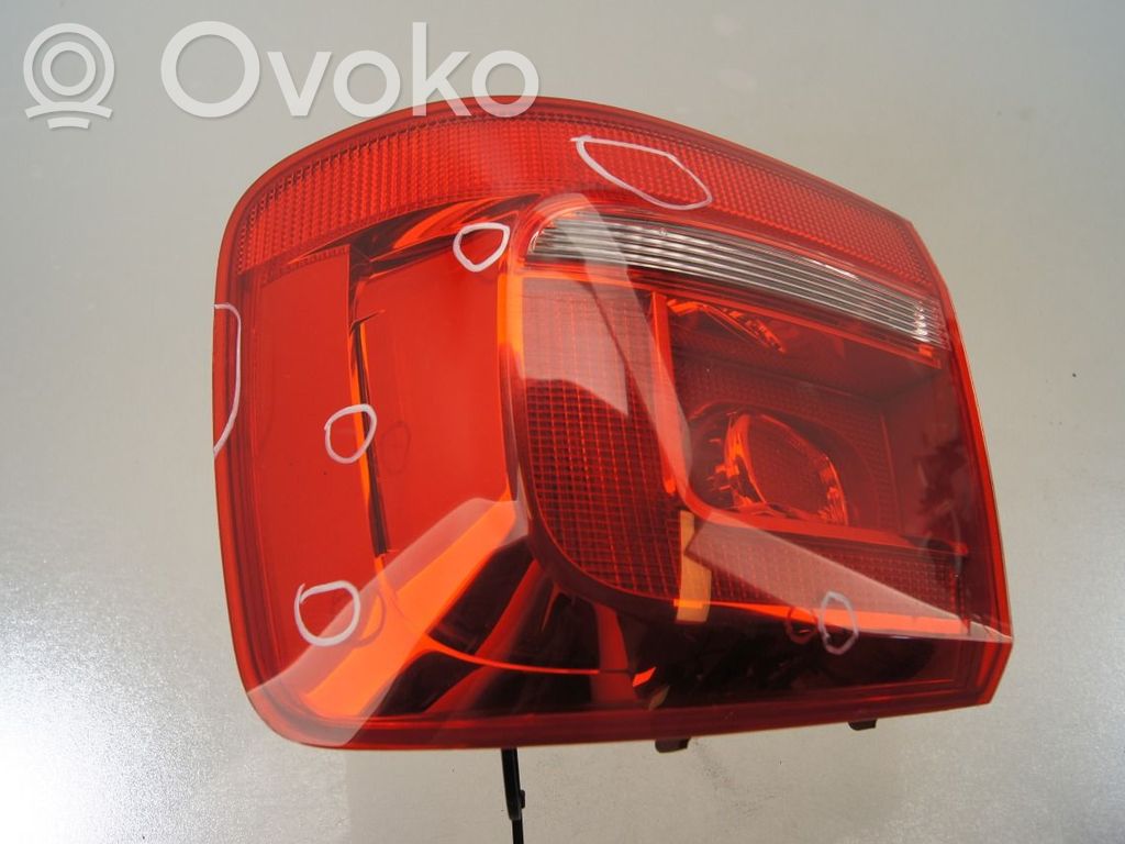 Volkswagen Touran I Luci posteriori