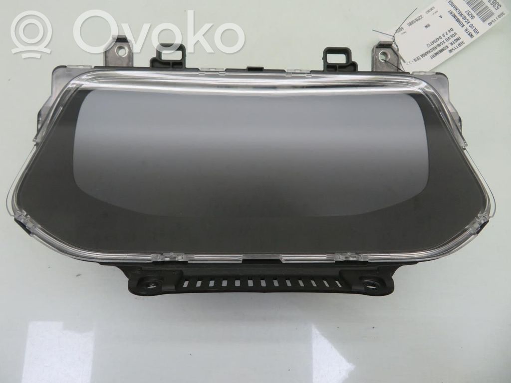 Volvo XC40 Geschwindigkeitsmesser Cockpit 