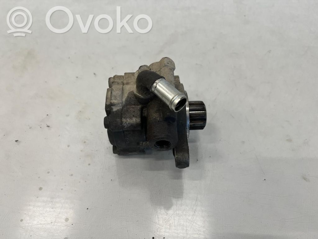 Toyota Hiace (H200) Servopumpe
