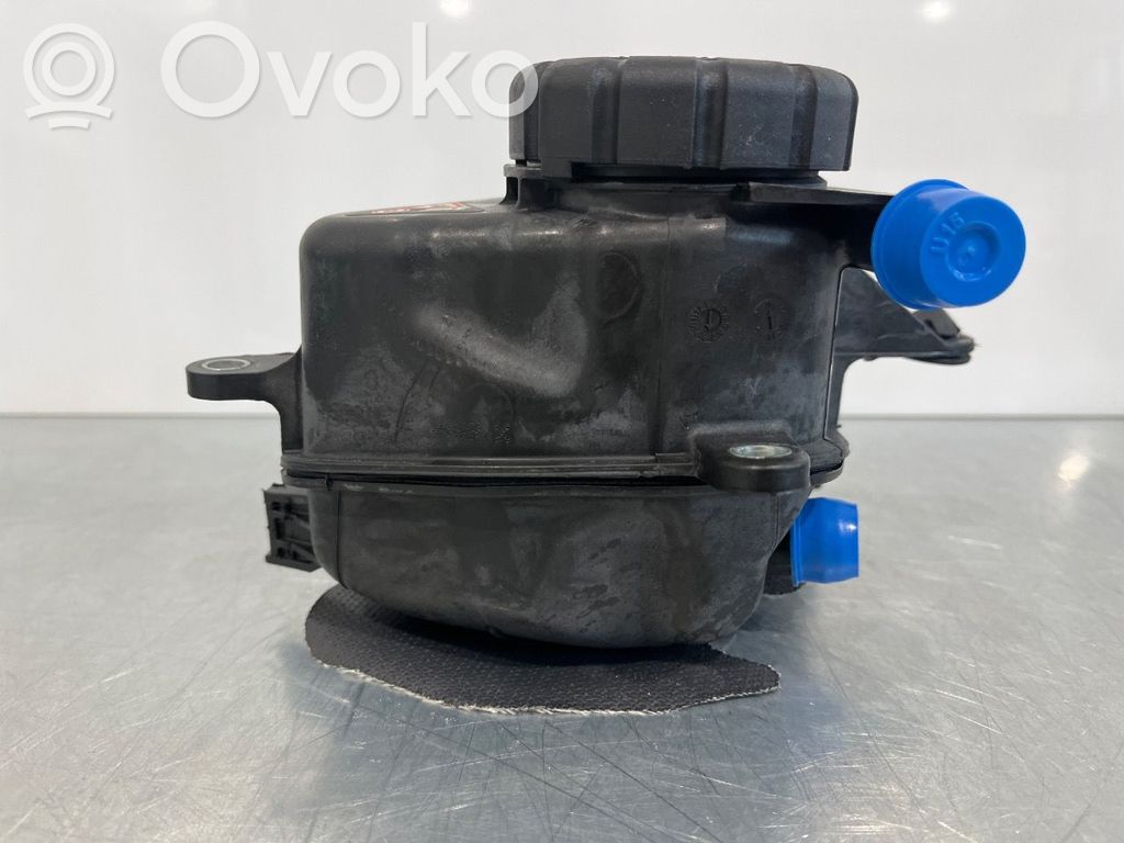 Mercedes-Benz C W205 Vas expansiune combustibil